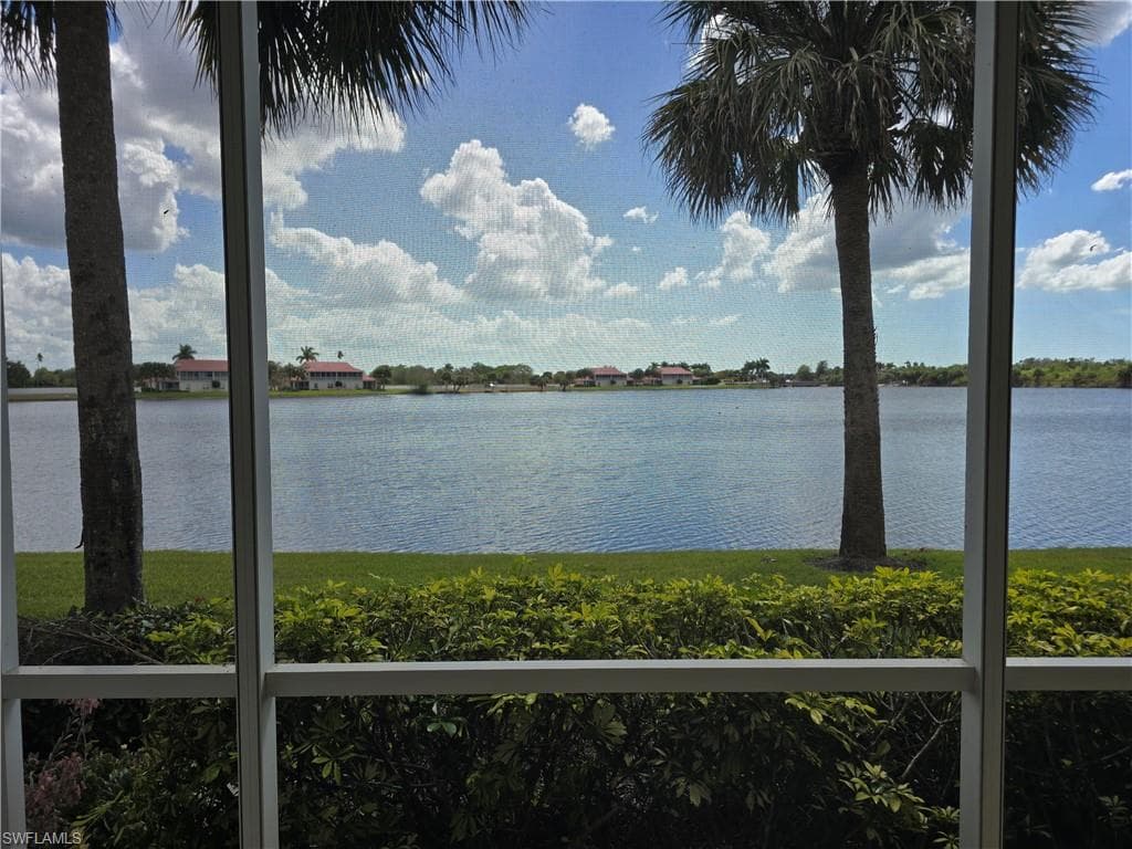 25069 Peacock LN 101 NAPLES, FL 34114