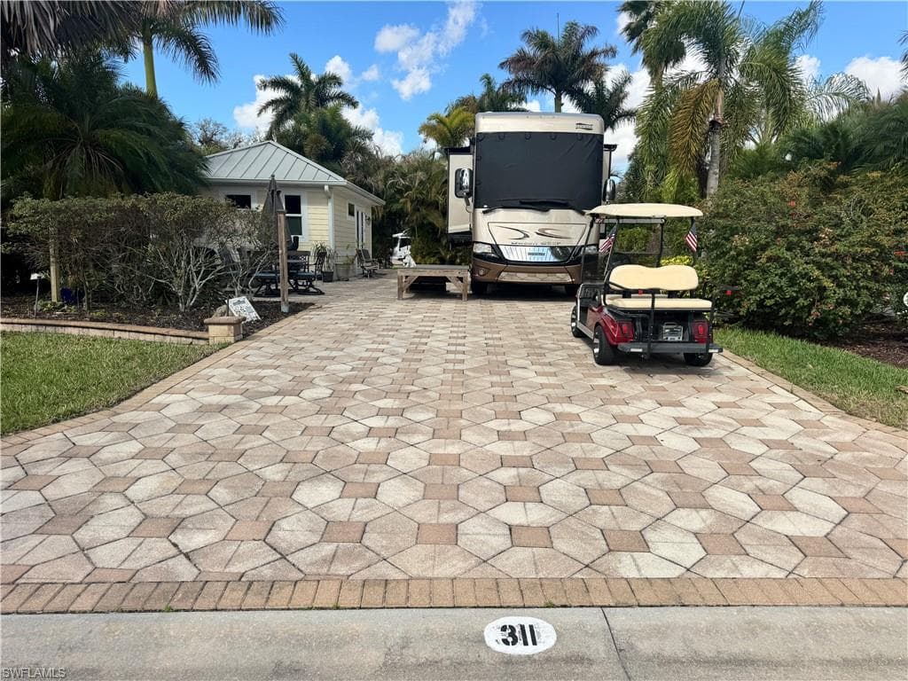 LOT 311 3135 E Riverbend Resort BLVD LABELLE, FL 33935