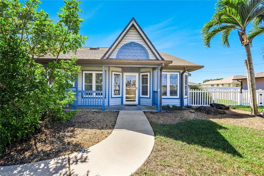 432 SE 17th ST CAPE CORAL, FL 33990