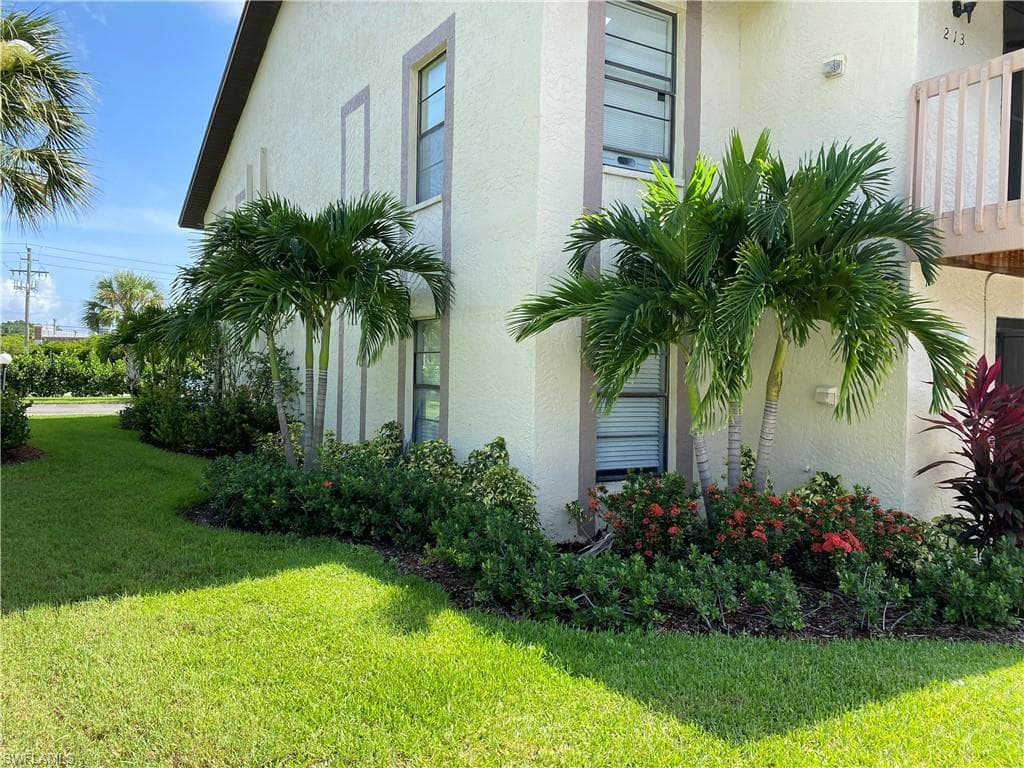 13118 Feather Sound DR 205 FORT MYERS, FL 33919