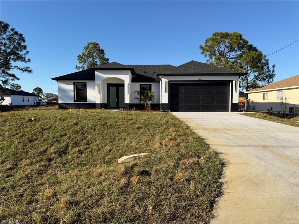 2906 29th ST SW LEHIGH ACRES, FL 33976