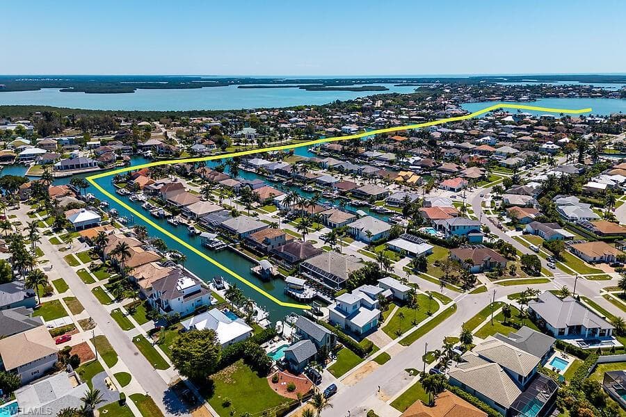 255 Columbus WAY MARCO ISLAND, FL 34145