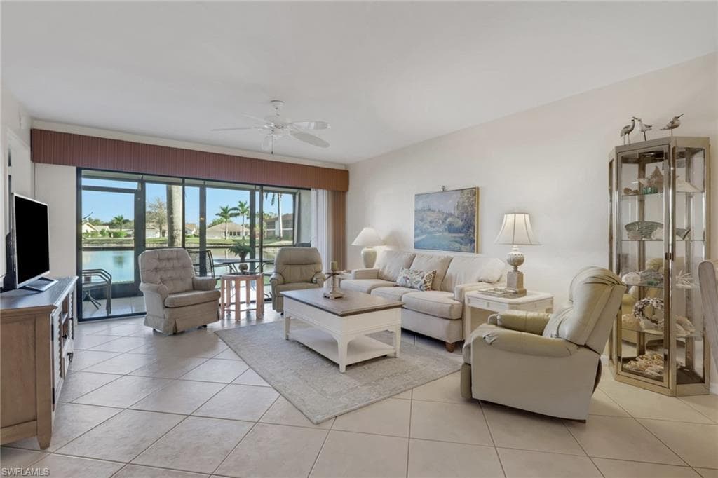 4310 Chantelle DR E102 NAPLES, FL 34112