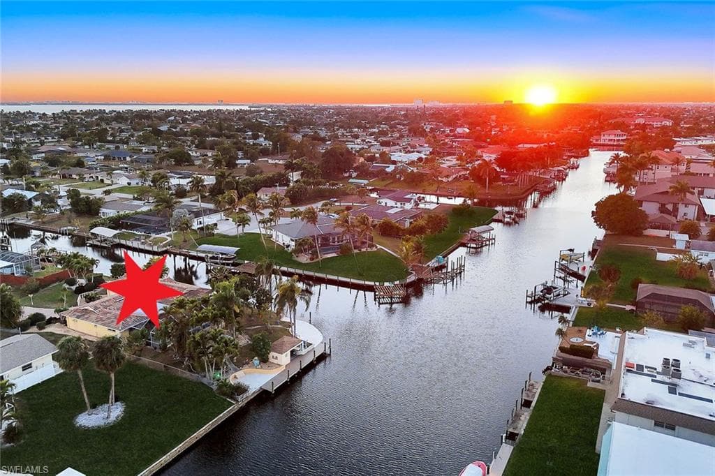 5201 Willow CT CAPE CORAL, FL 33904