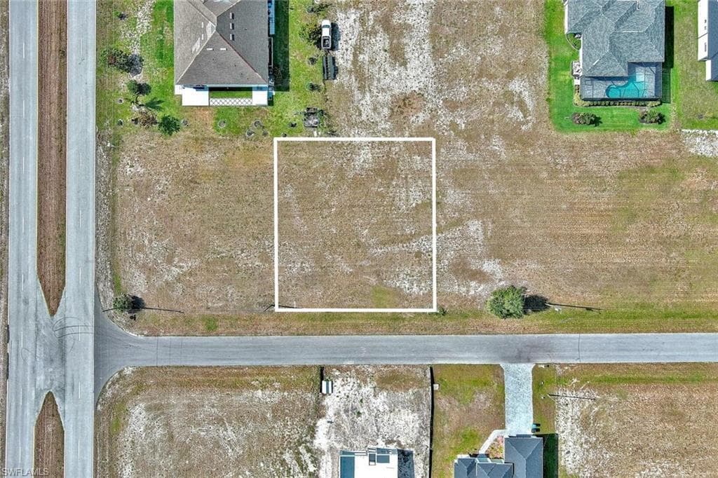4008 NW 38th ST CAPE CORAL, FL 33993
