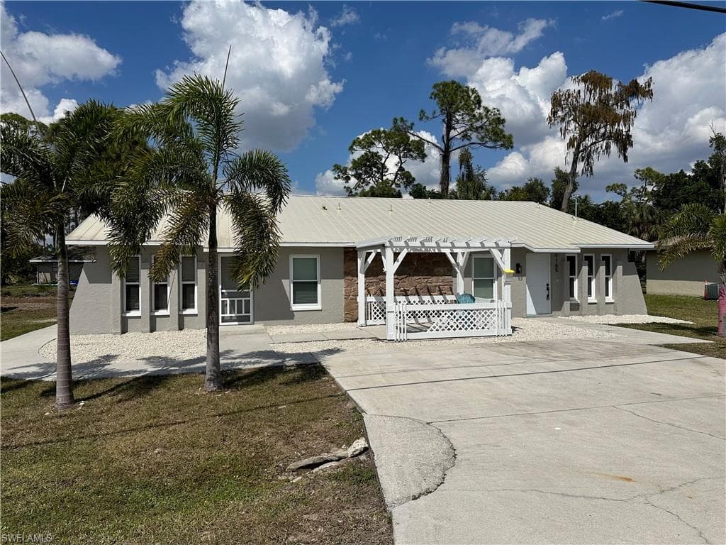 9161 Seville RD FORT MYERS, FL 33967