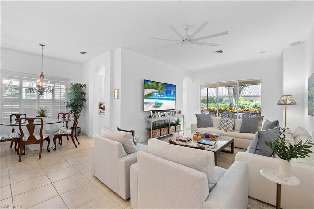 845 Vistana CIR 18 NAPLES, FL 34119