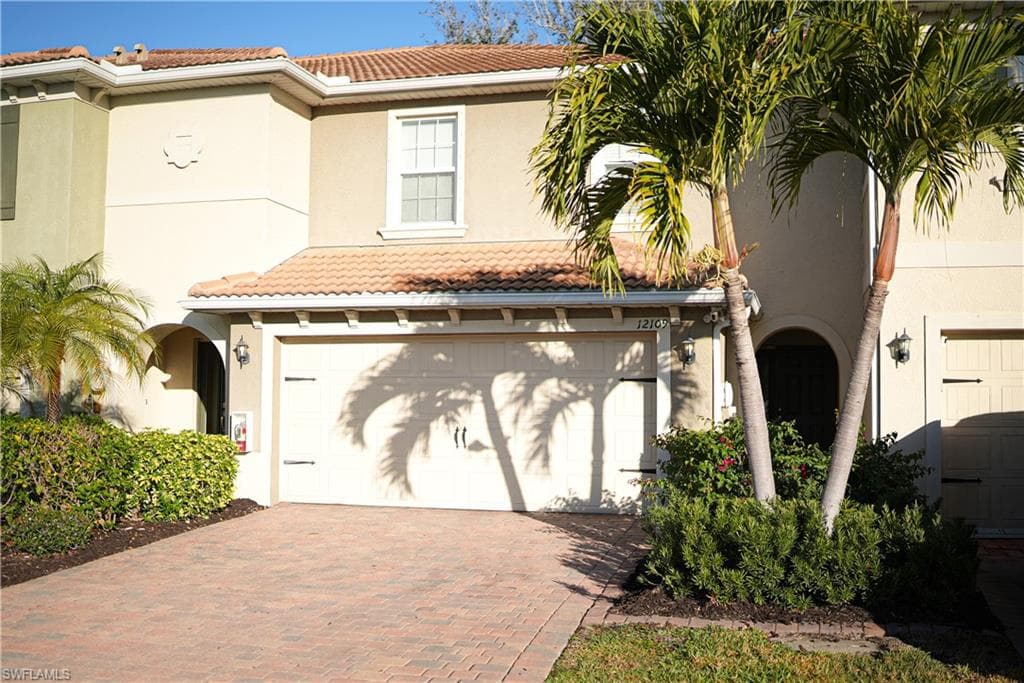 12109 Palm Cove ST FORT MYERS, FL 33913
