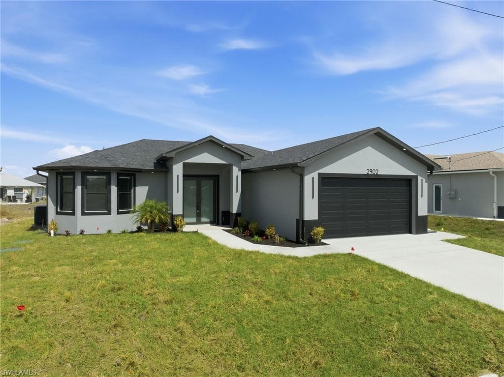 2902 21st ST W LEHIGH ACRES, FL 33971