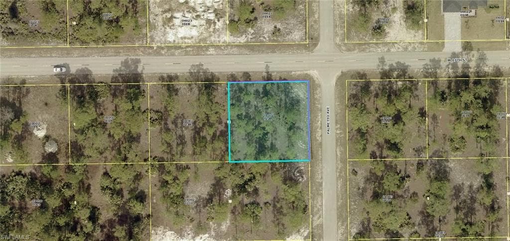 901 W 17th ST LEHIGH ACRES, FL 33972