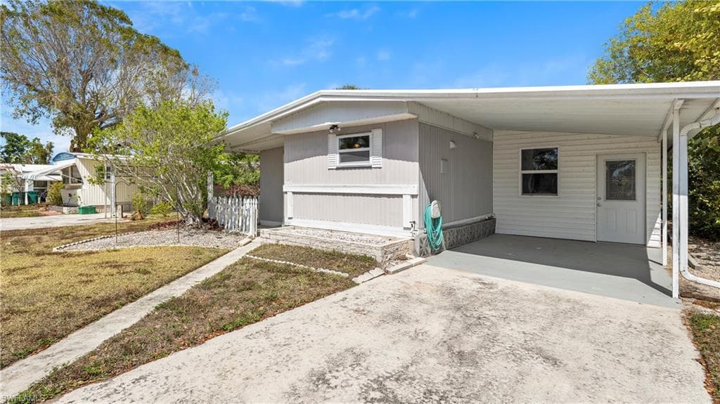 171 Grassy Key LN NAPLES, FL 34114