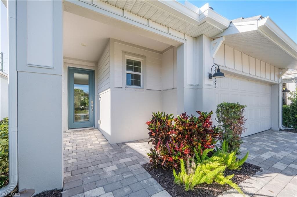 28483 Captiva Shell LOOP BONITA SPRINGS, FL 34135