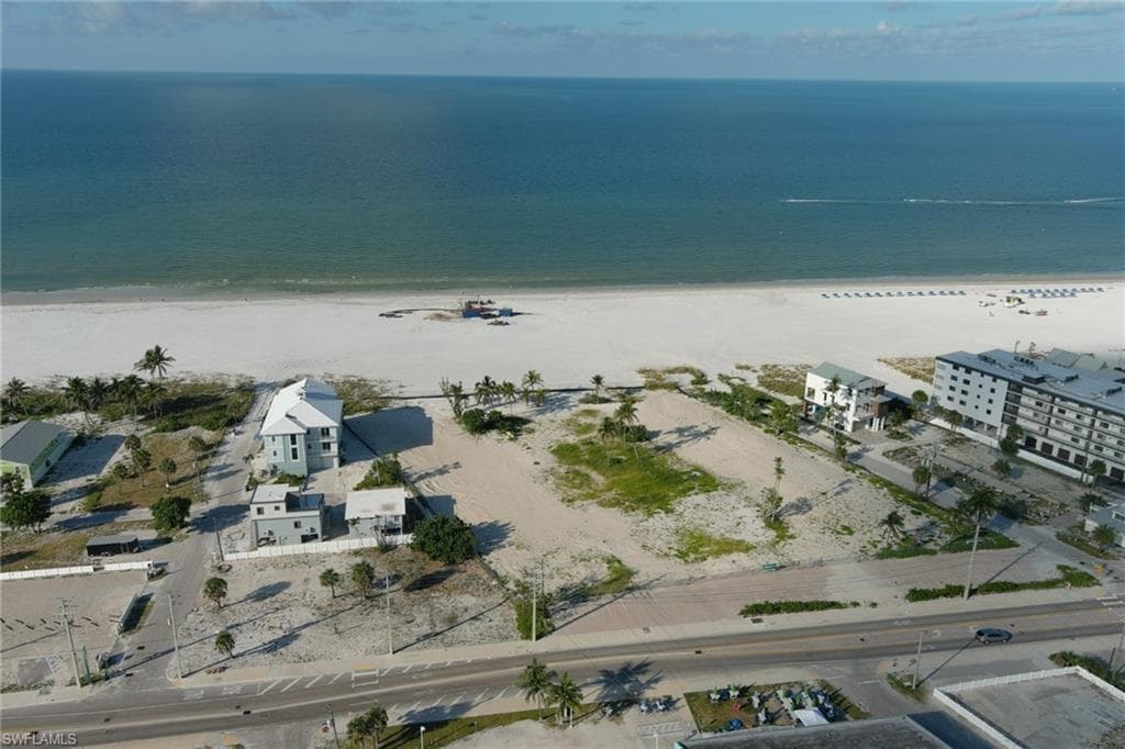 81 Mango ST FORT MYERS BEACH, FL 33931