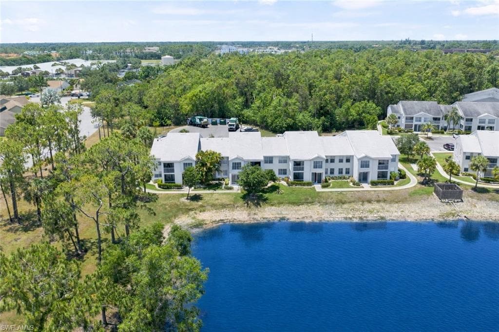 201 Santa Clara DR 13 NAPLES, FL 34104