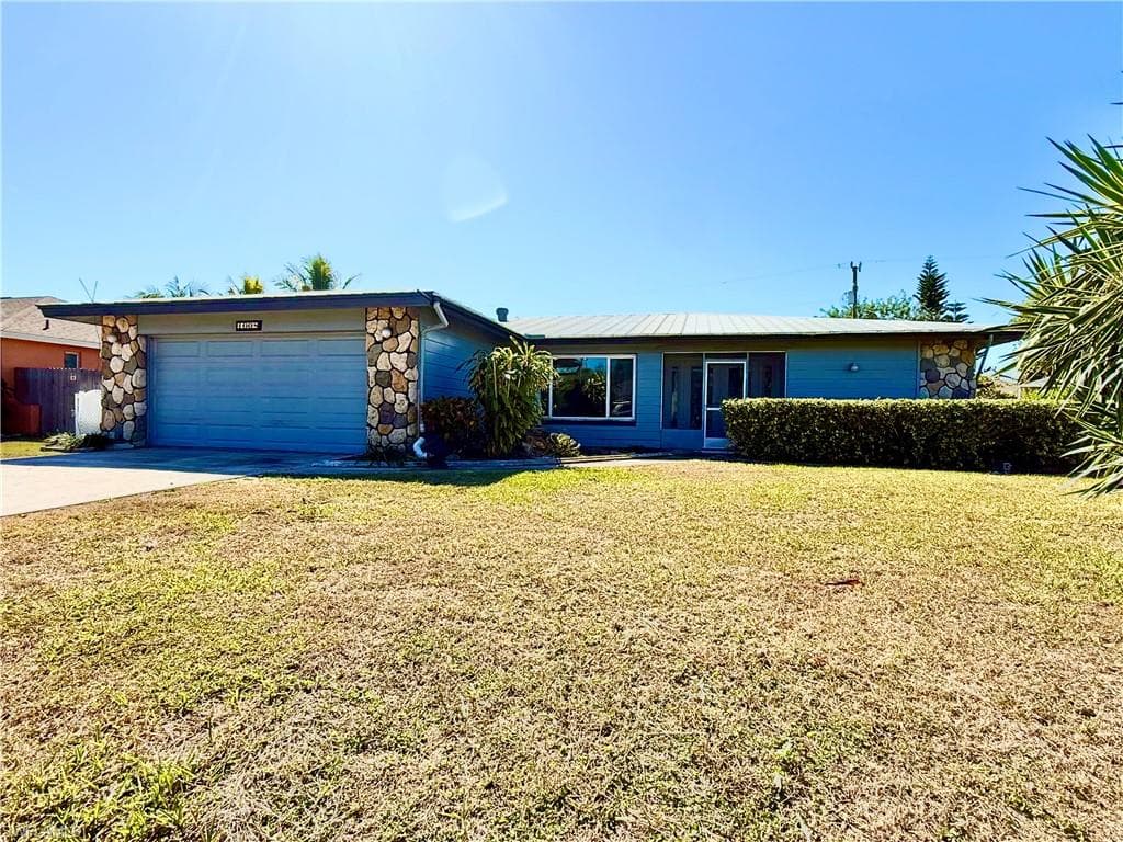 1008 SE 25th TER CAPE CORAL, FL 33904