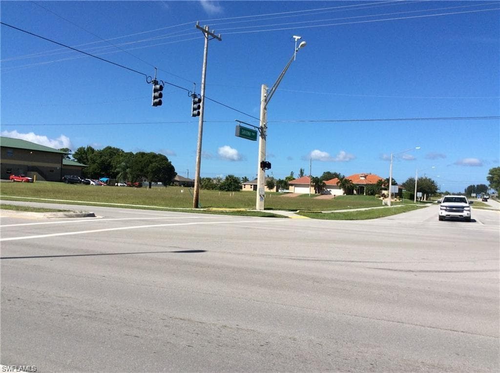3706 Chiquita BLVD S CAPE CORAL, FL 33914
