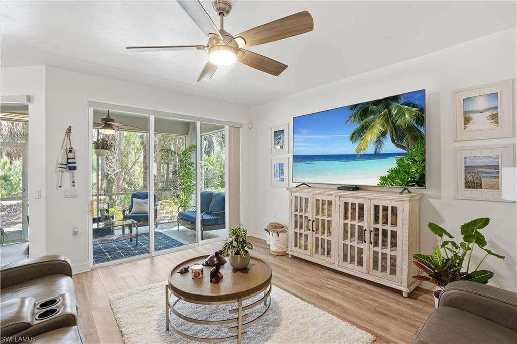 1882 TARPON BAY DR S 105 NAPLES, FL 34119