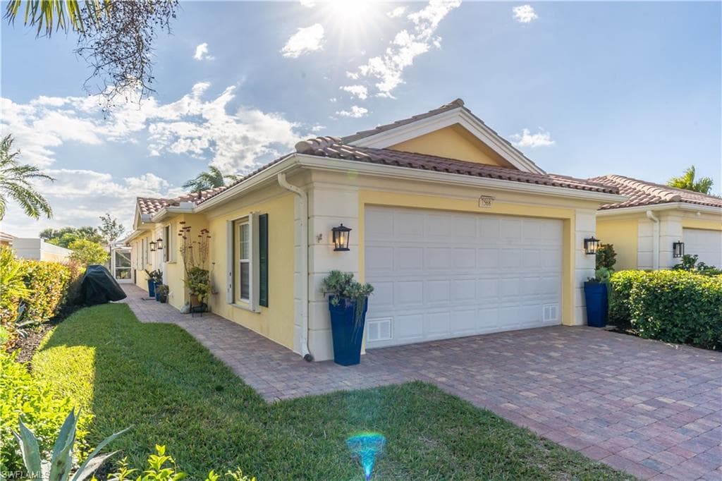 7568 Novara CT NAPLES, FL 34114