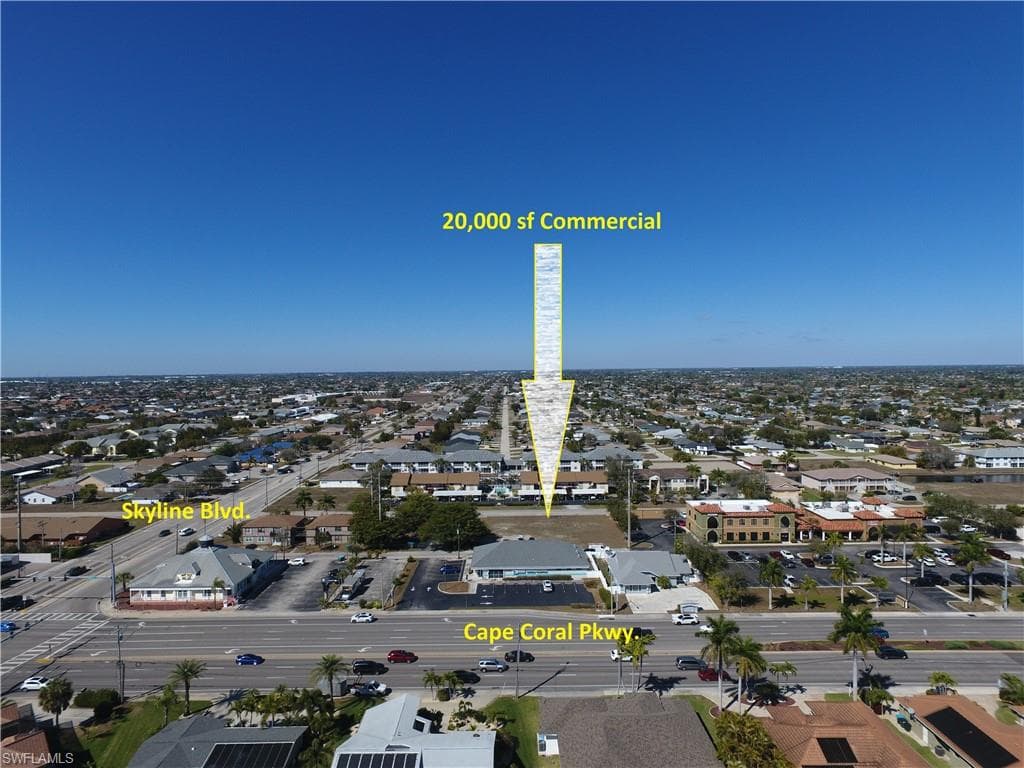 712 SW 47th TER CAPE CORAL, FL 33914