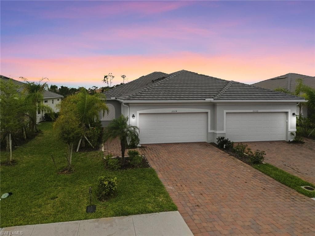 2224 Dragonfruit WAY NAPLES, FL 34120