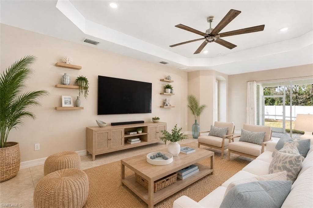 3028 Royal Gardens AVE FORT MYERS, FL 33916