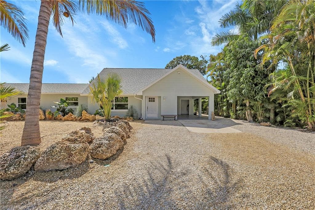 958 Indiana AVE FORT MYERS, FL 33919