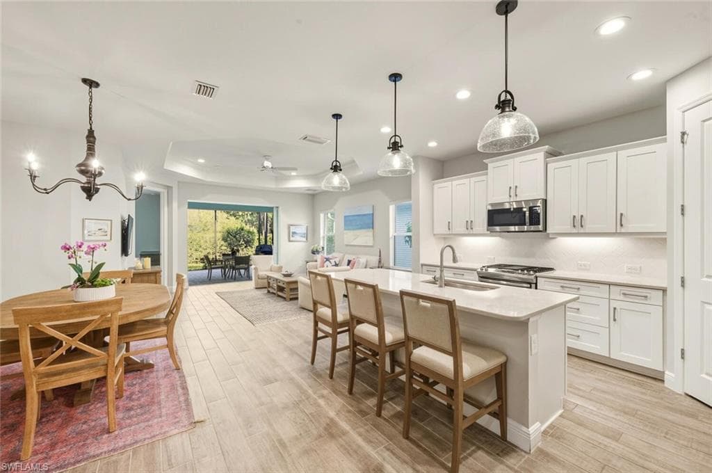 2175 Marquesa CIR NAPLES, FL 34112