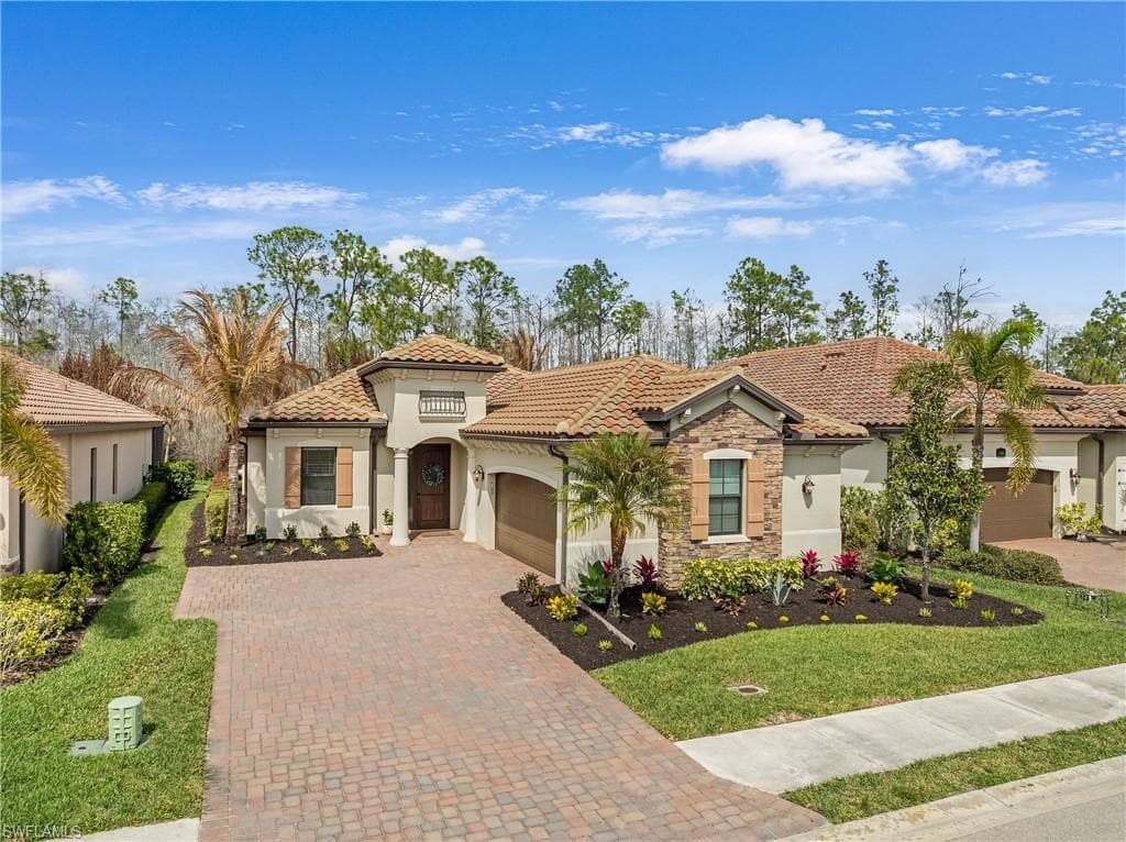 17450 Galway RUN BONITA SPRINGS, FL 34135