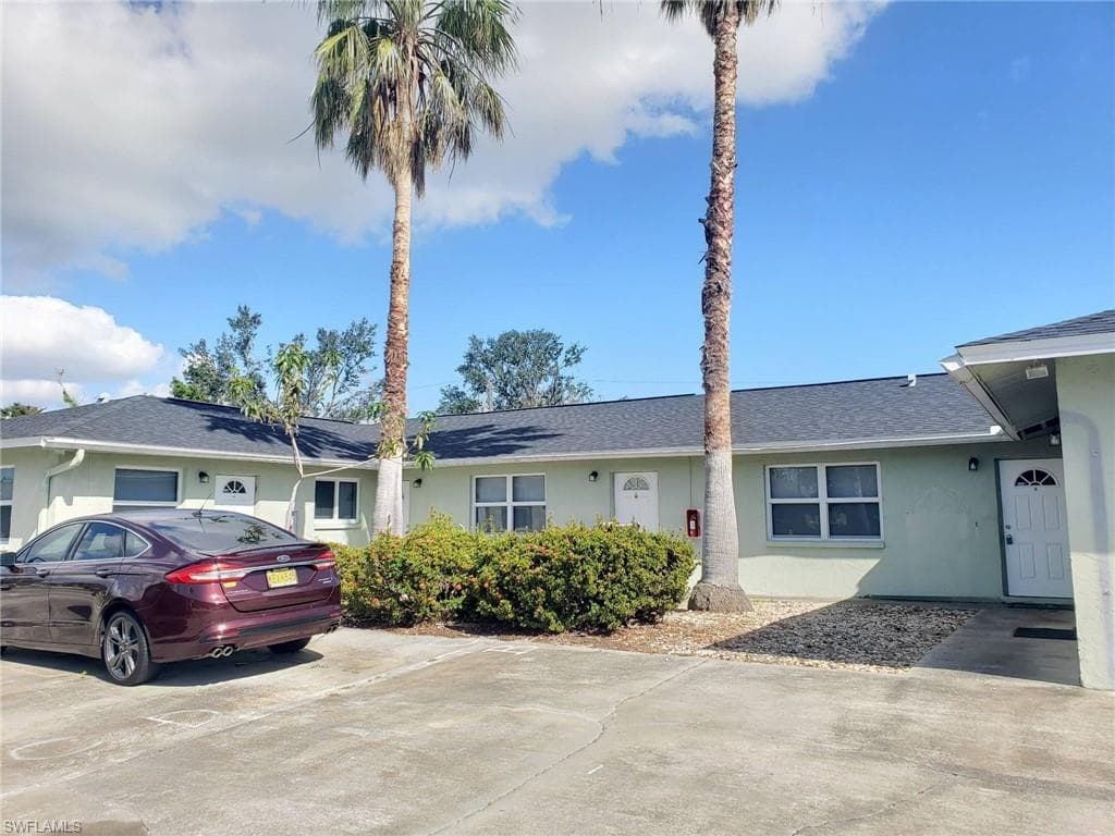 621 SE 13th PL B CAPE CORAL, FL 33990