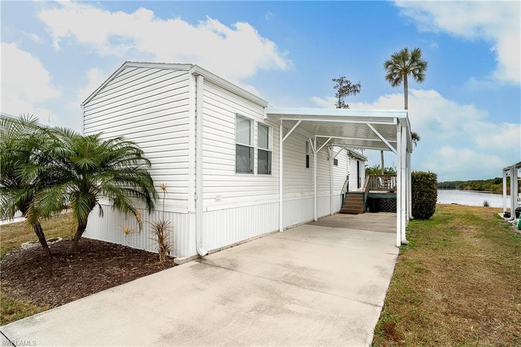 8320 Riverside DR 94 PUNTA GORDA, FL 33982