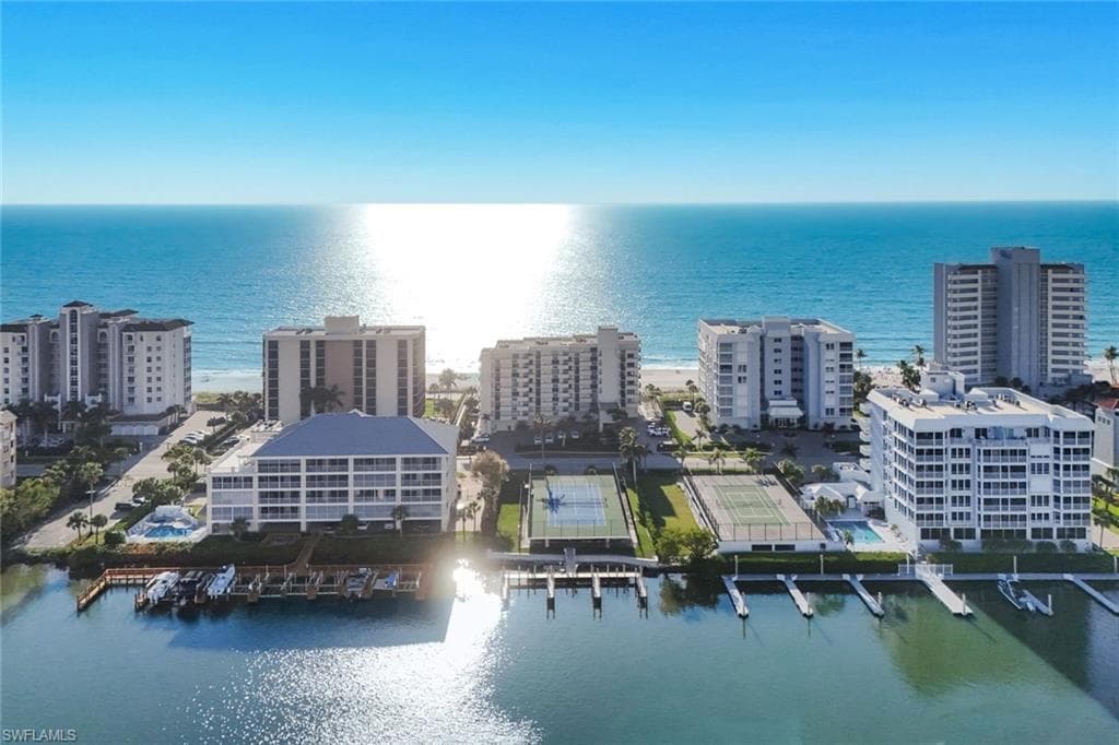 9715 Gulf Shore DR 104 NAPLES, FL 34108