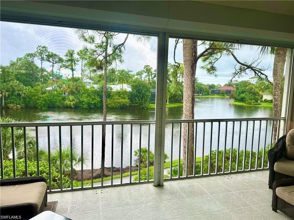 27080 Lake Harbor CT 202 BONITA SPRINGS, FL 34134