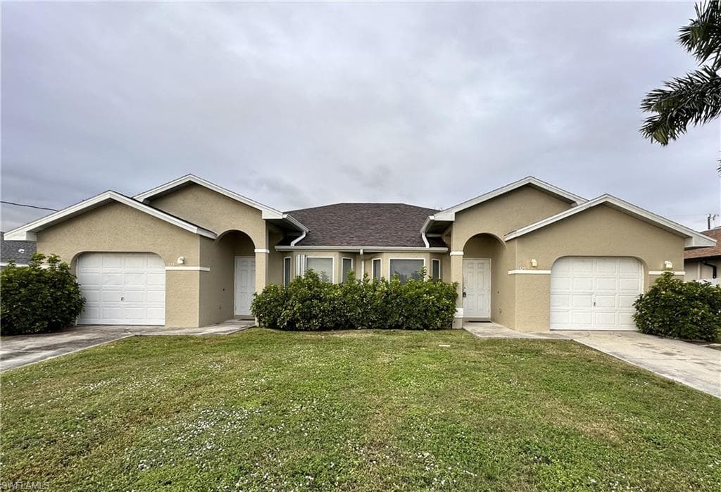1127 Diplomat PKWY E CAPE CORAL, FL 33909