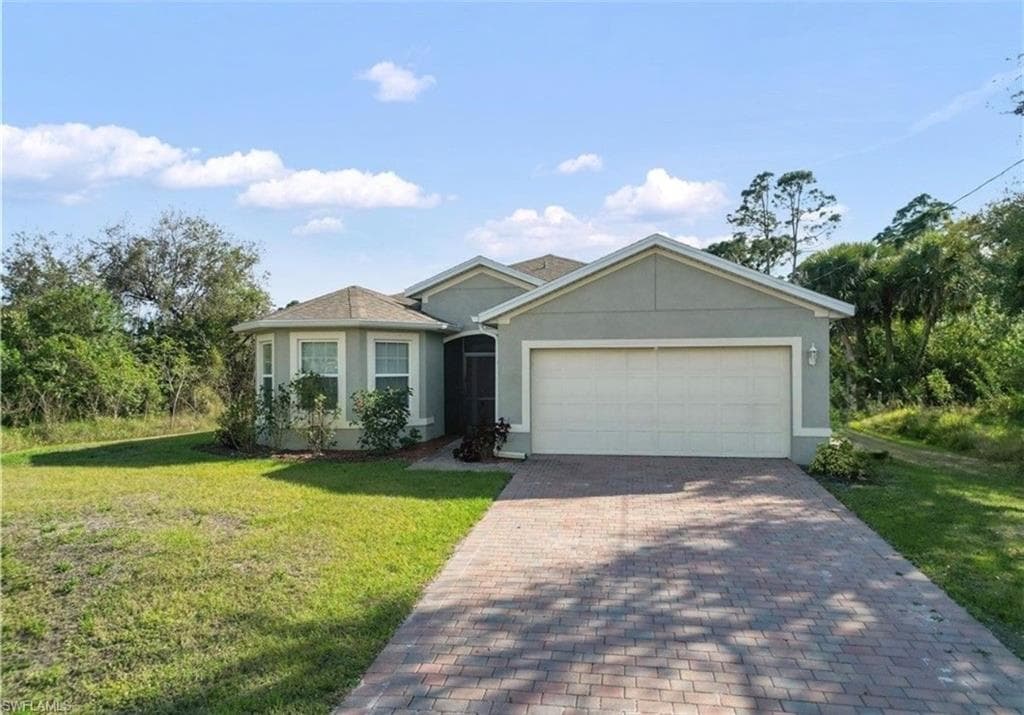 2802 40th ST SW LEHIGH ACRES, FL 33976