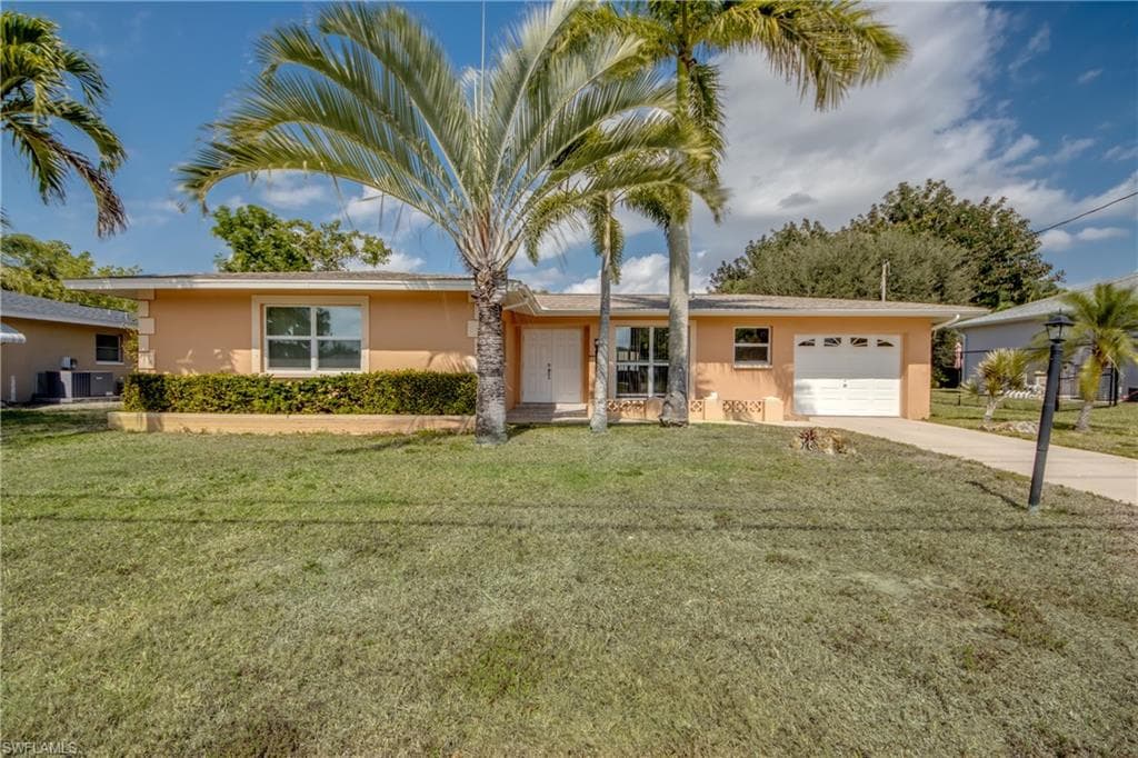 4156 Country Club BLVD SE CAPE CORAL, FL 33904