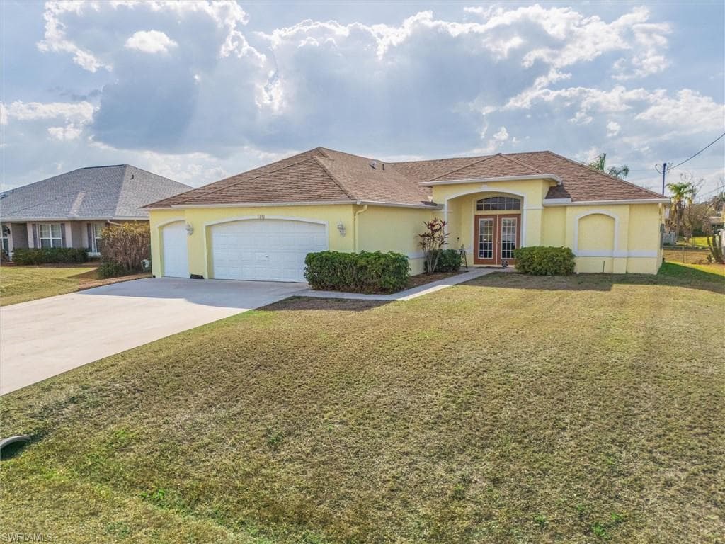 1630 SW 9th PL CAPE CORAL, FL 33991