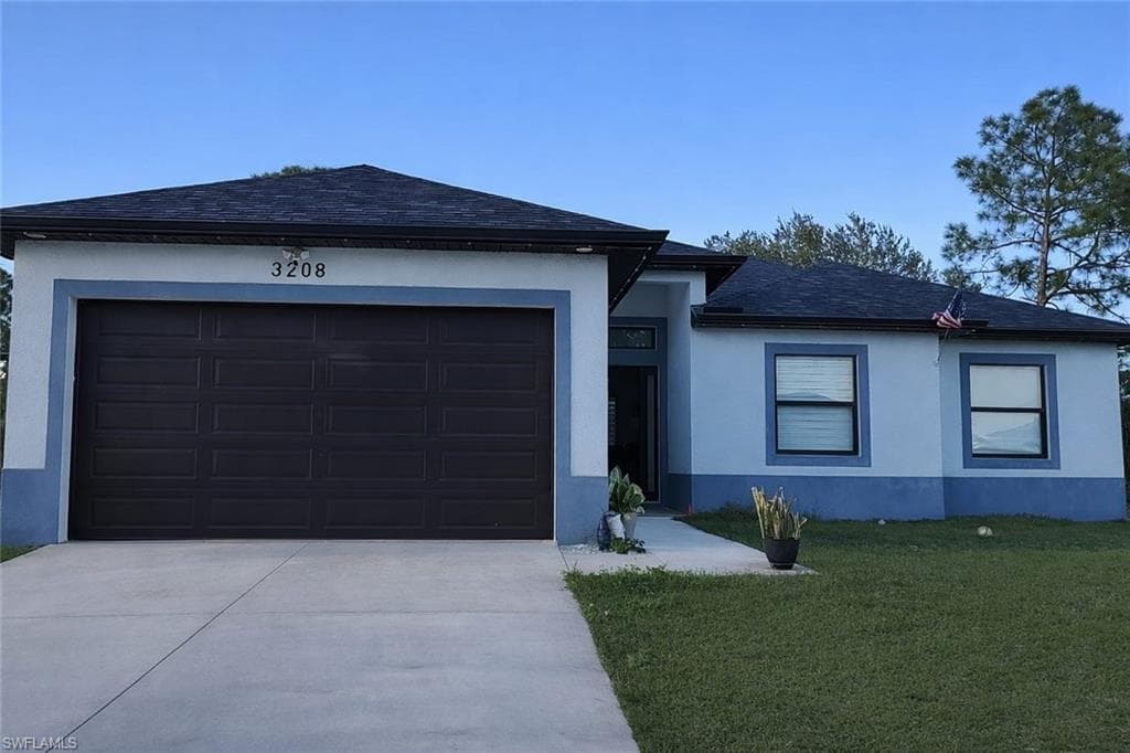 3208 31st ST W LEHIGH ACRES, FL 33971