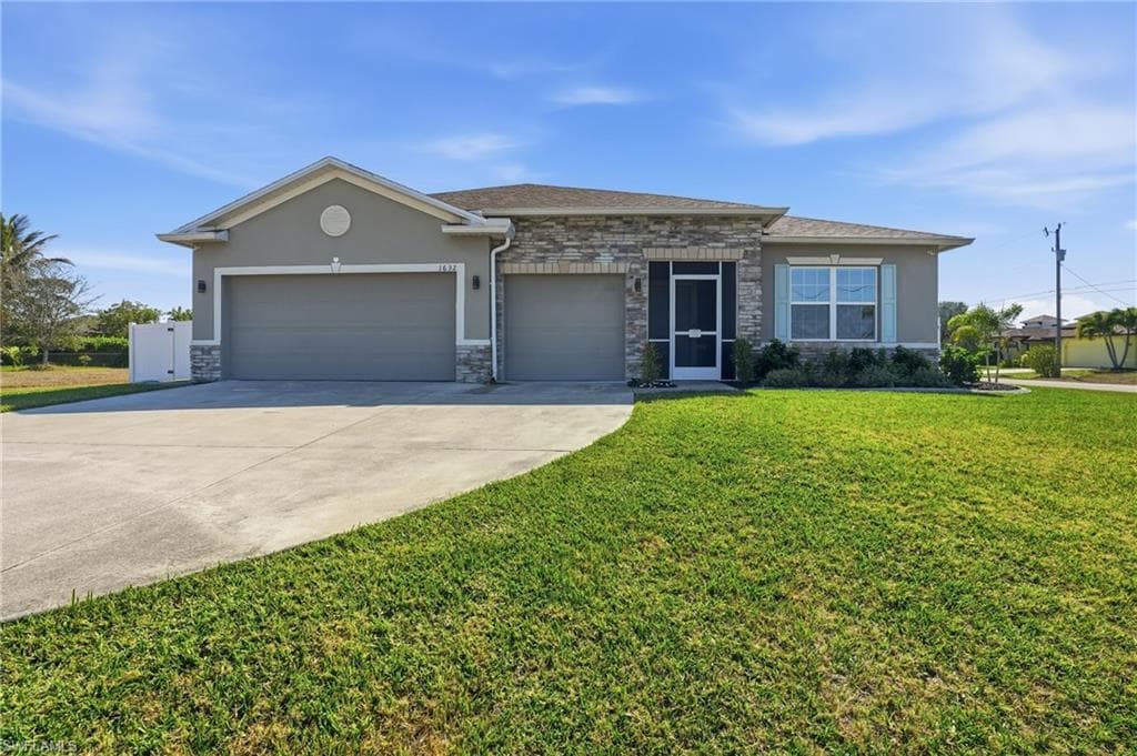 1632 SW 13th TER CAPE CORAL, FL 33991