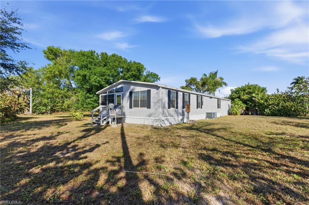 11250 Stringfellow RD BOKEELIA, FL 33922