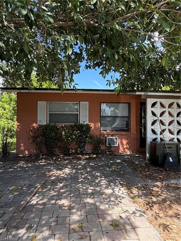 5450 3rd AVE FORT MYERS, FL 33907