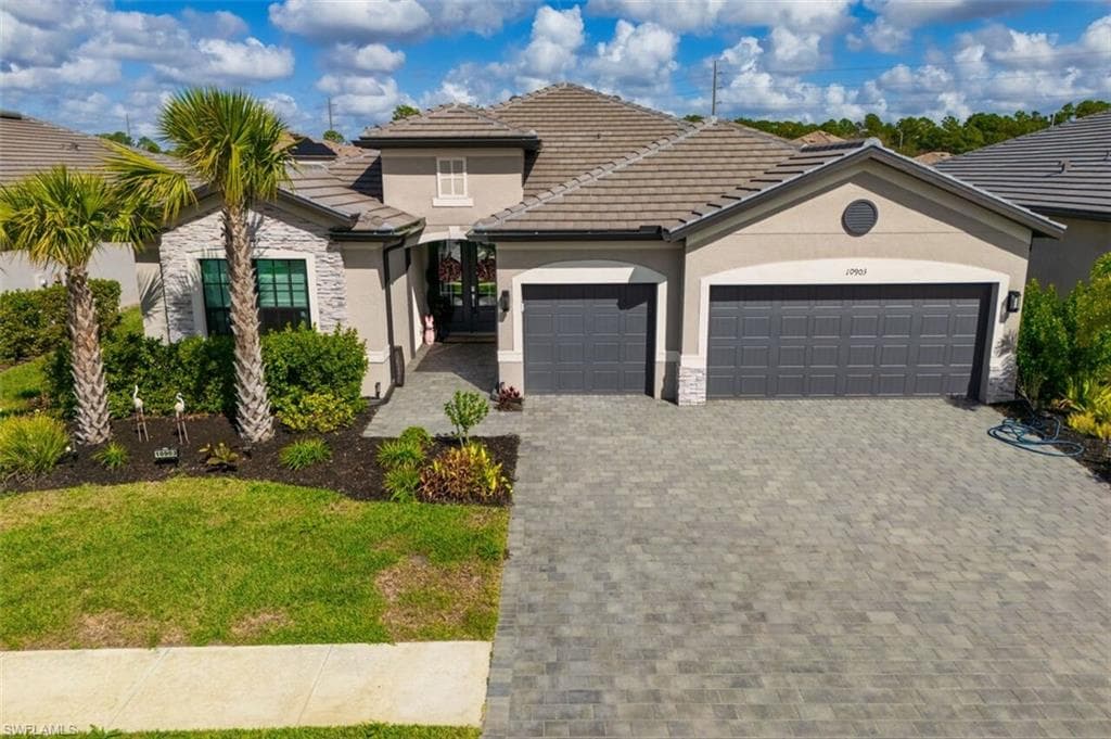 10903 Timber Creek DR FORT MYERS, FL 33913