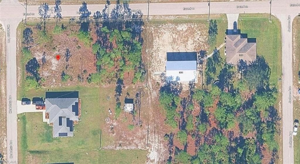 2800 E 23rd ST ALVA, FL 33920