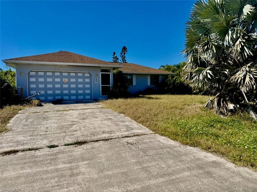 2701 Palm DR PUNTA GORDA, FL 33950