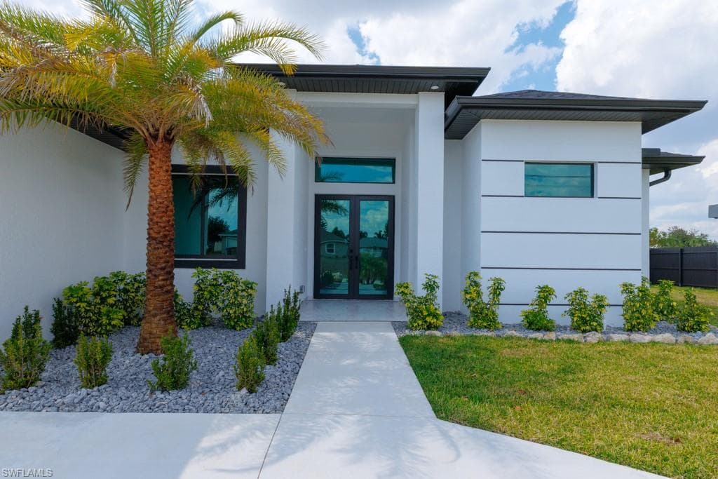 2716 NW 4th PL CAPE CORAL, FL 33993