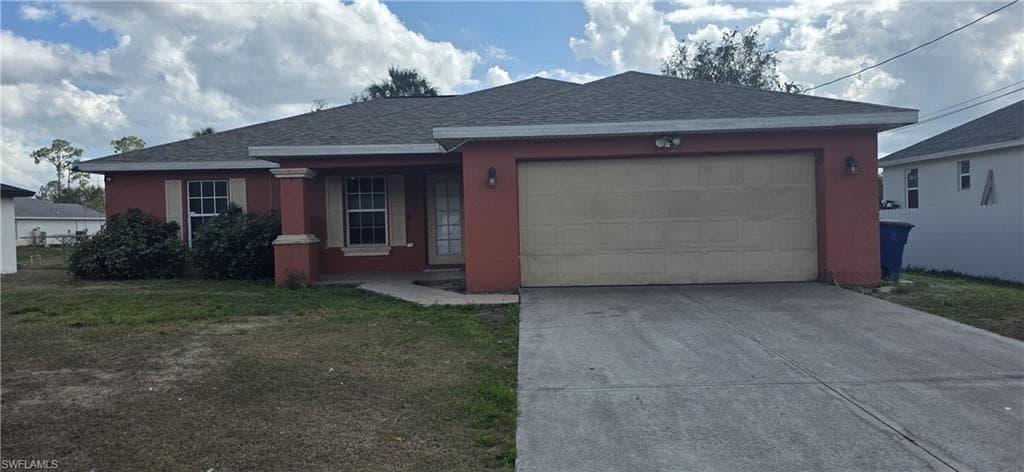 2913 13th ST W LEHIGH ACRES, FL 33971