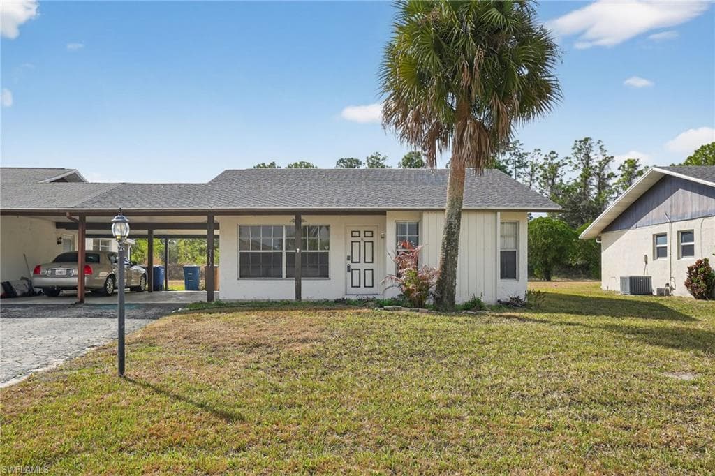 2312 Orange ST LEHIGH ACRES, FL 33936