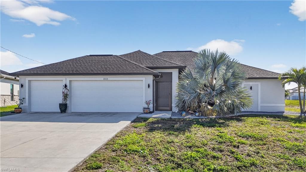 2223 4th CT CAPE CORAL, FL 33991