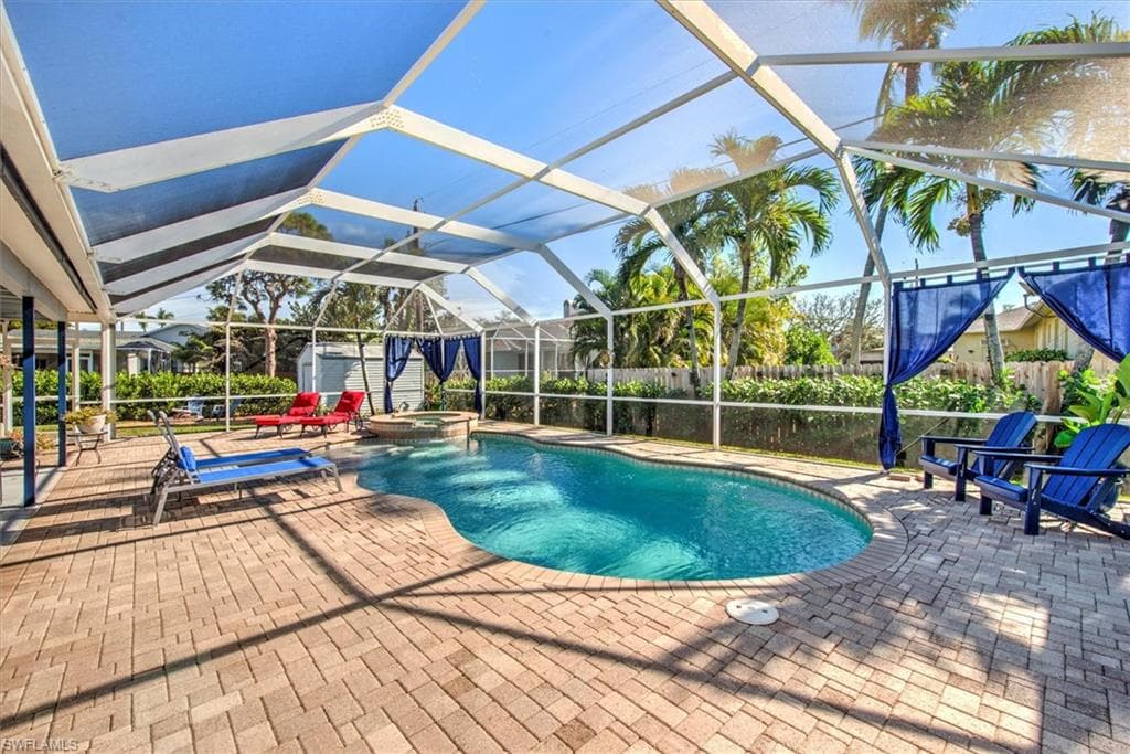 4771 Palmetto TER ESTERO, FL 33928
