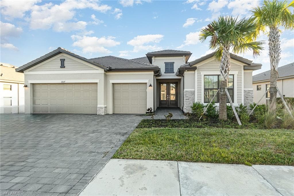 11127 Canopy LOOP FORT MYERS, FL 33913
