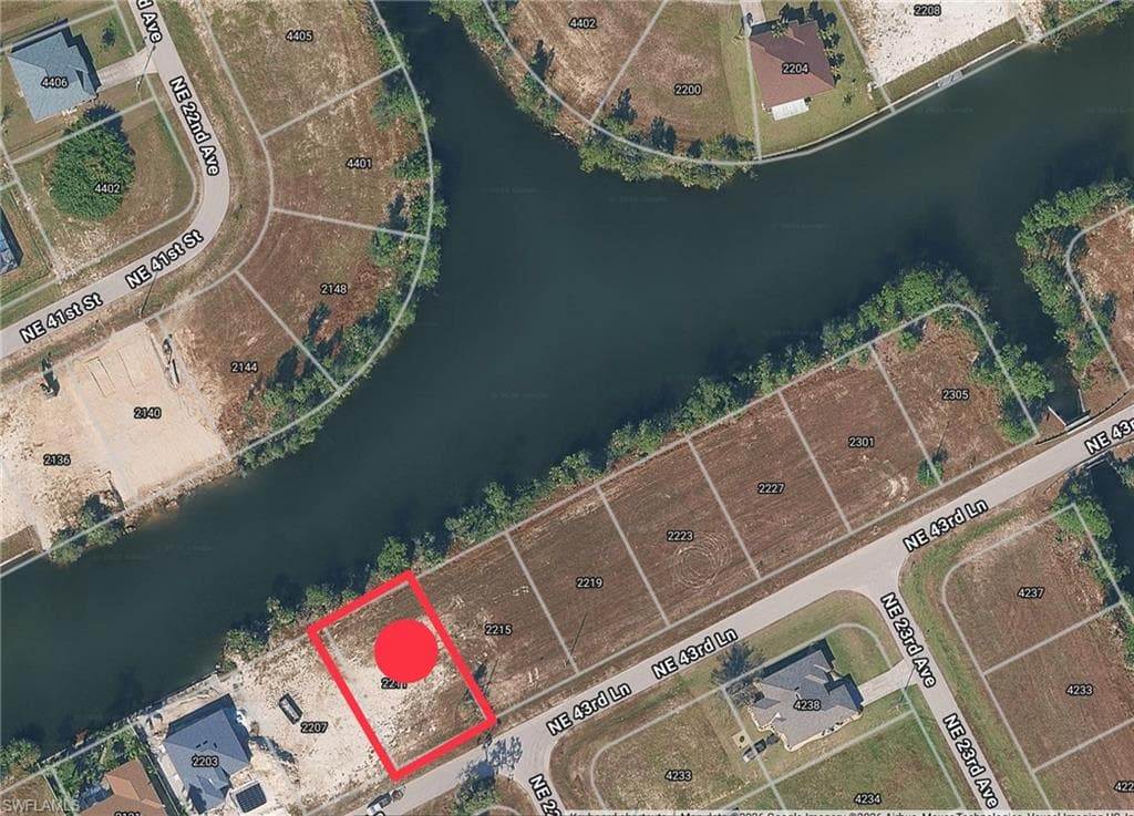 2211 NE 43rd LN CAPE CORAL, FL 33909